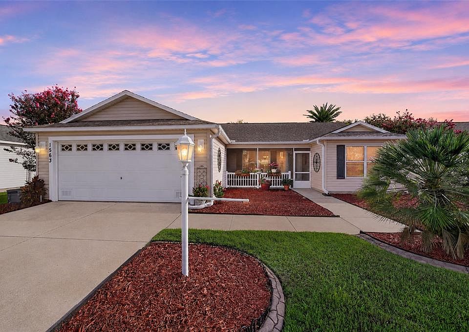 1st image of 1563 HOLLYBERRY PLACE