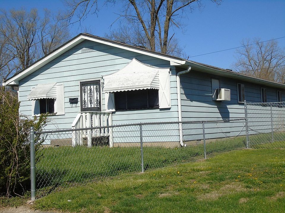 2nd image of 3253 N Downey Ave