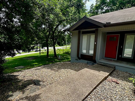 2nd image of 1 Everette Ln