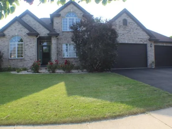 9876 Prairie Willow Pl, Roscoe, IL 61073