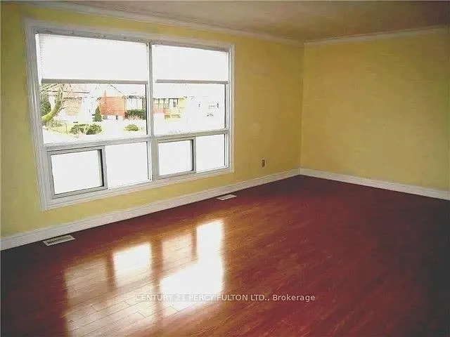 3 bed, $2,850 — Photo 2