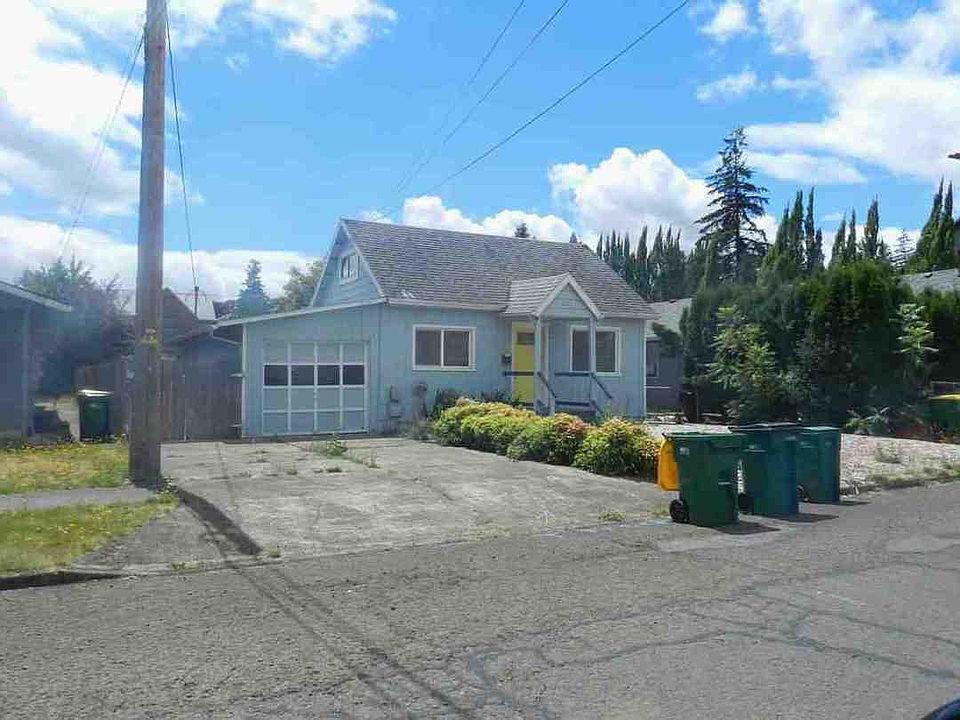 2nd image of 2212 23rd Ave