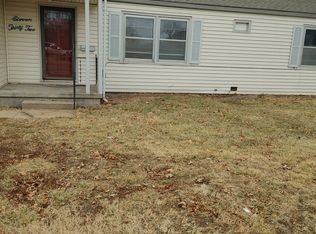 1132 N Ash St, McPherson, KS 67460