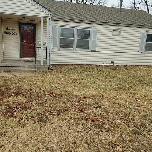 1132 N Ash St Photo 1