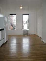 Rented by Tower Brokerage