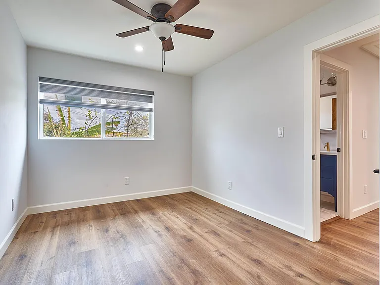 161 S Kingsley Dr — Photo 10