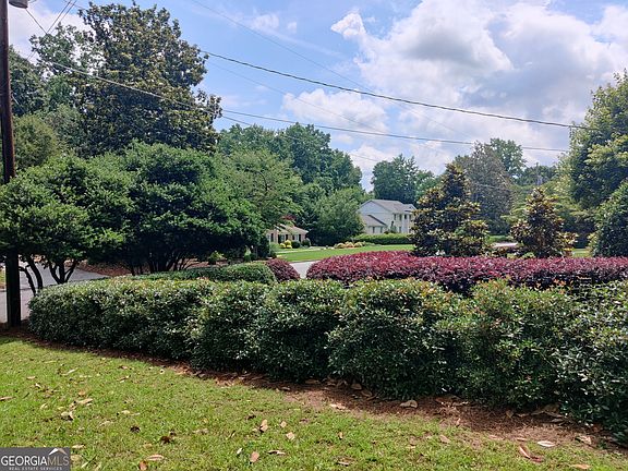 3rd image of 7640 Ryefield Dr