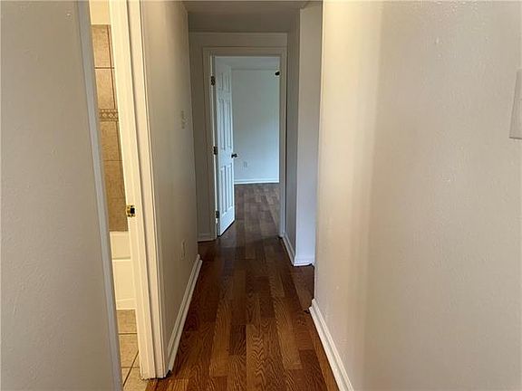 5th image of 6921 Boston Dr