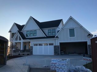 12712 Cedar Ridge Ln, Champlin, MN 55316