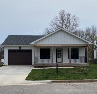 513 W 29th St, Higginsville, MO, 64037
