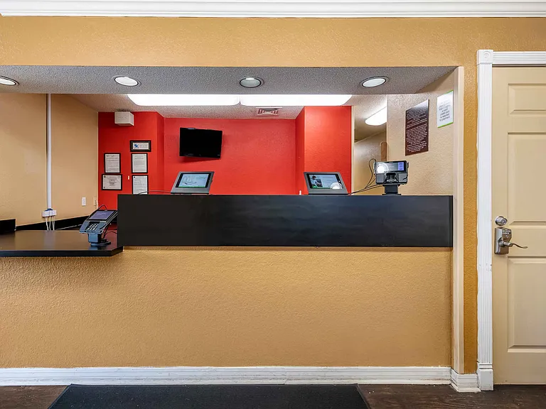 Lobby and Guest Check-in