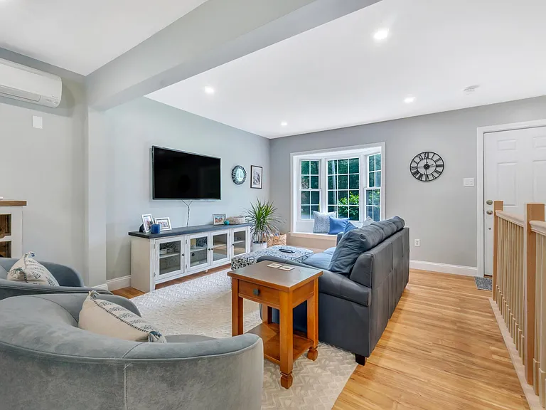 13 Dean Rd — Photo 16