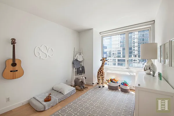 Rented by Halstead Real Estate | media 21