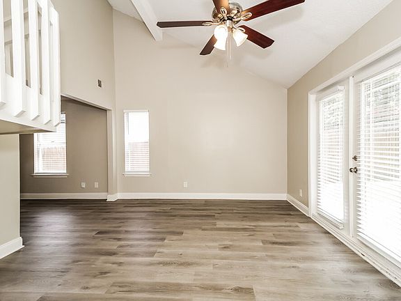 5th image of 3787 Westchase Dr