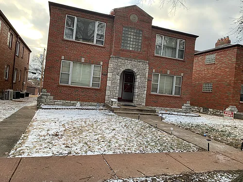 5329 Jamieson Ave Photo 1