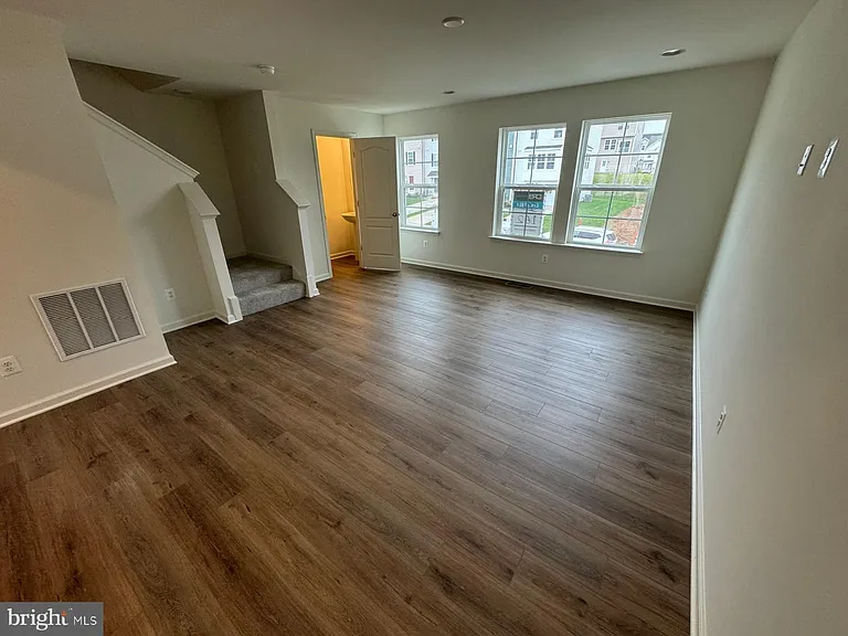 120 Tuxford Rd — Photo 13