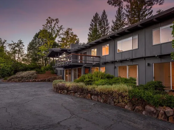 15 Naranja Way, Portola Valley, CA 94028