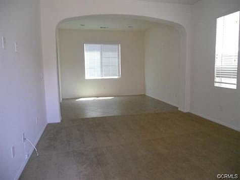 3rd image of 37433 Paseo Violeta