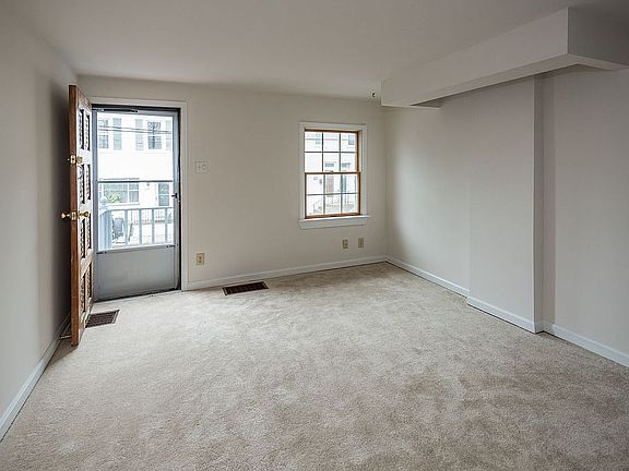 3rd image of 459 Parker Ave