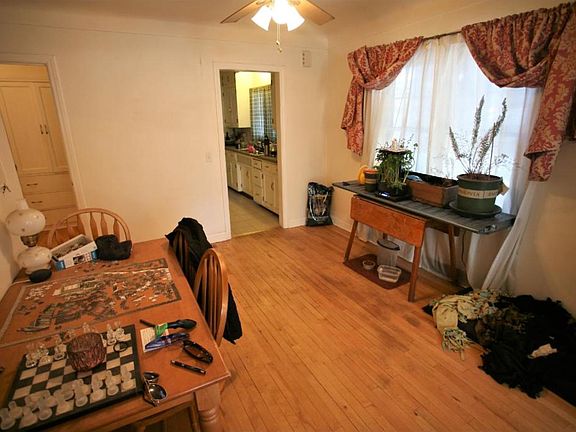 5th image of 2228 Buchanan St NE