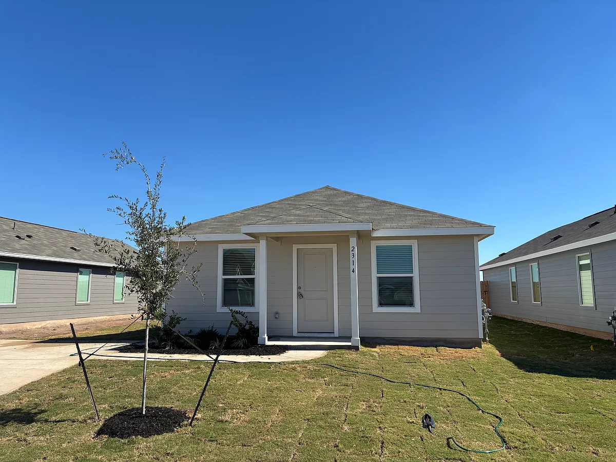 Building Photo - 2314 Blizzard Dr