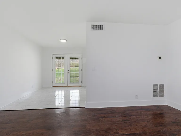 731 McPherson Dr — Photo 11