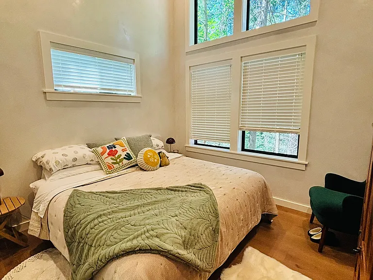 Rainbow Dr — Photo 10