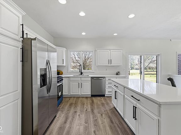 4th image of 7409 River Birch Ln