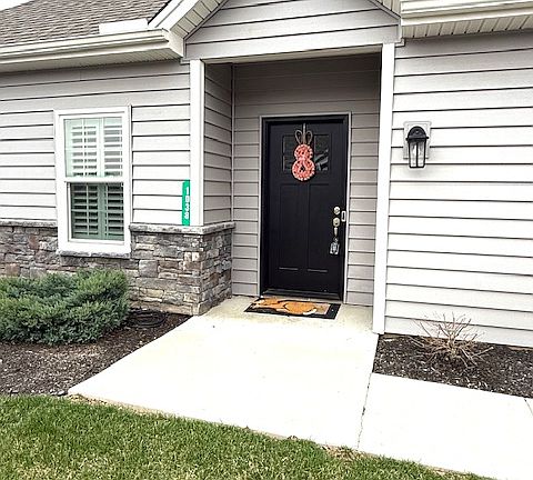 3rd image of 1038 Bayberry Dr