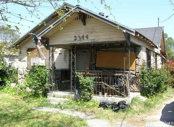 2nd image of 2144 N F St