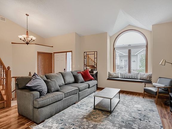 2nd image of 14809 Endicott Way