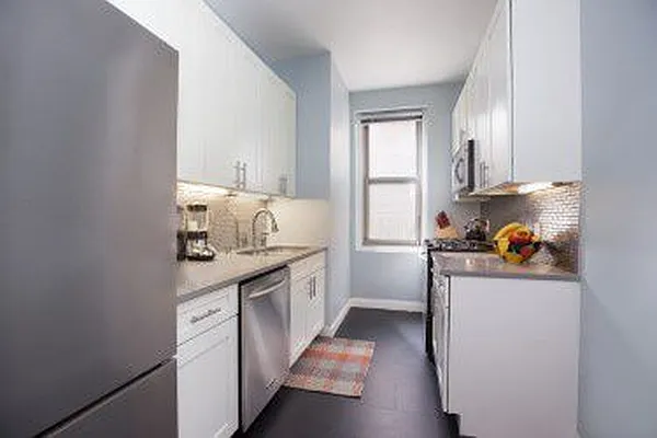 Sold by Nest Seekers International | media 17