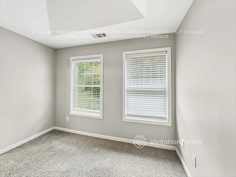 4730 Camelot Dr — Photo 11