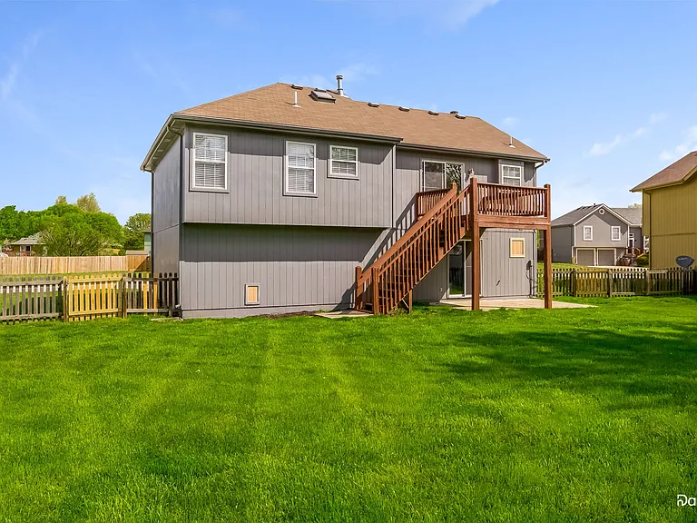 1611 Tyler Dr — Photo 15