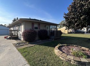 1510 S 38th St, Manitowoc, WI 54220