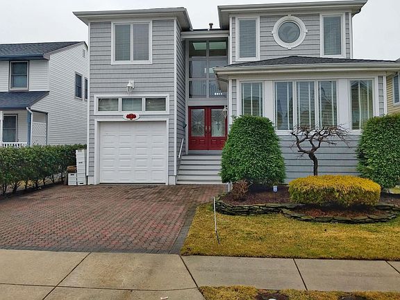3rd image of 19 Caroline Ln