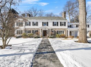 33 Cushman Rd, White Plains, NY 10606