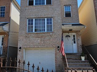 683 N 5th St #2, Newark, NJ 07107