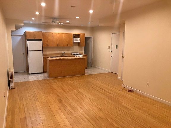 2nd image of 139 W 14th St APT 5F