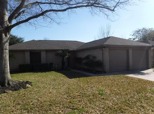 414 Buoy Rd, Webster, TX 77598