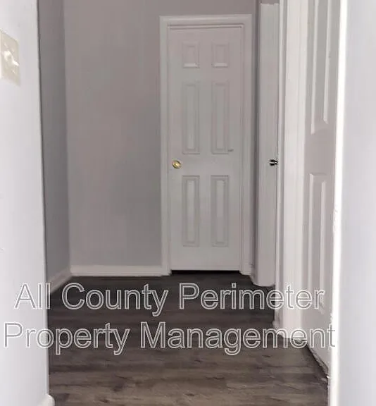 7620 Creekside Ln — Photo 9
