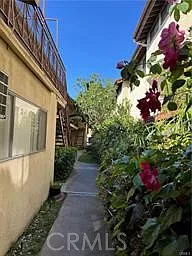 16 bed, 7787 sqft, $2,350 — Photo 2