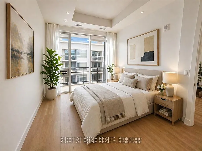 150 Main St W #Penthouse 10 — Photo 6