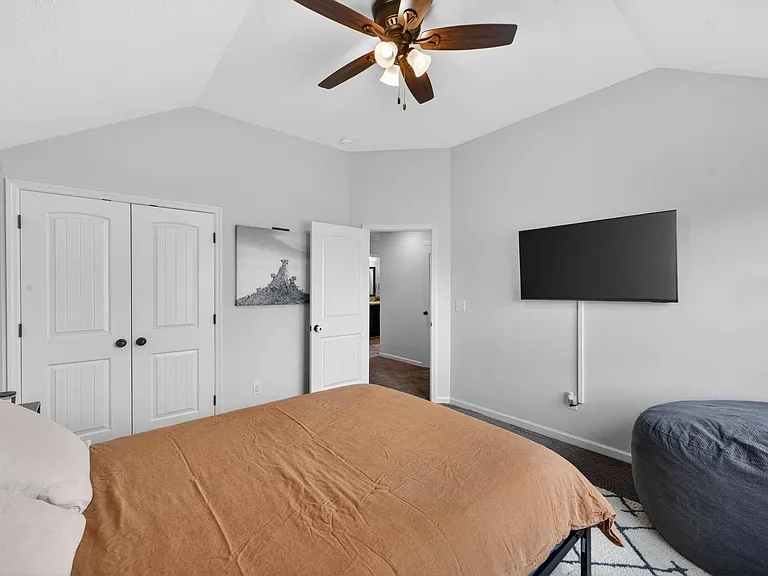 537 Jensen Ln — Photo 10