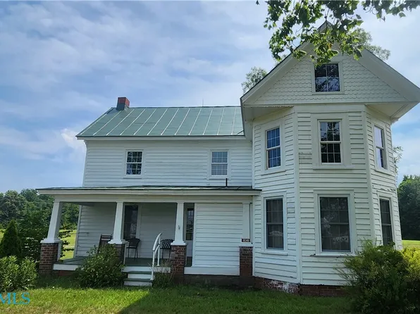 18348 General Puller Hwy, Deltaville, VA 23043