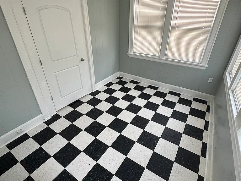 428 W Bancroft St #4 — Photo 4