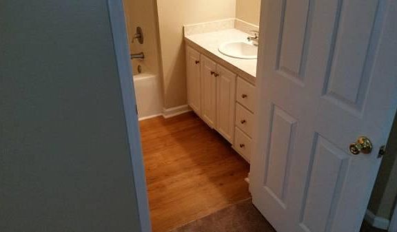 3rd image of 104 Coleman Ln