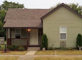 723 W Oak St, Seymour, IN 47274