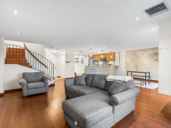 5th image of 154 Lynnway Unit 509