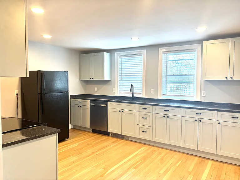 132 Division St #3 — Photo 5
